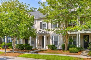 2388 Kings Gate Lane, Mount Pleasant, SC 29466