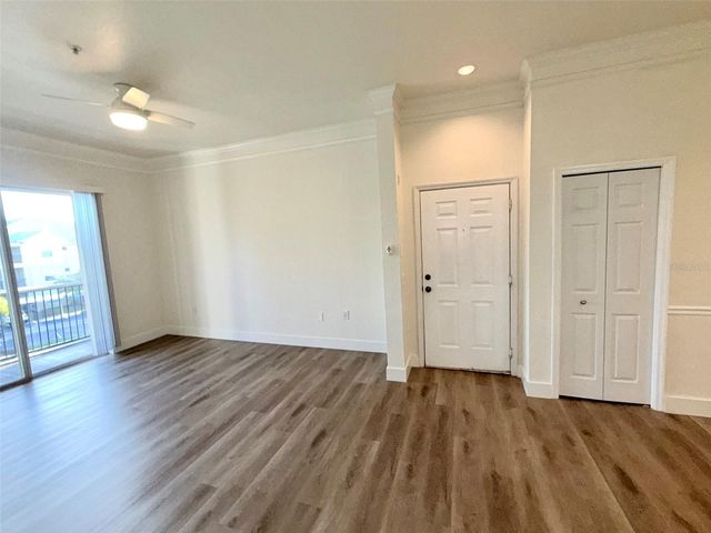 5152 NORTHRIDGE ROAD 302, Sarasota, FL 34238