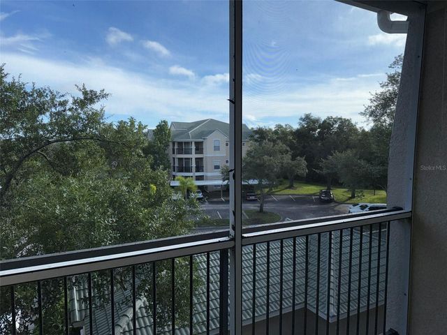 5152 NORTHRIDGE ROAD 302, Sarasota, FL 34238