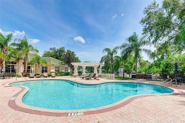 5152 NORTHRIDGE ROAD 302, Sarasota, FL 34238