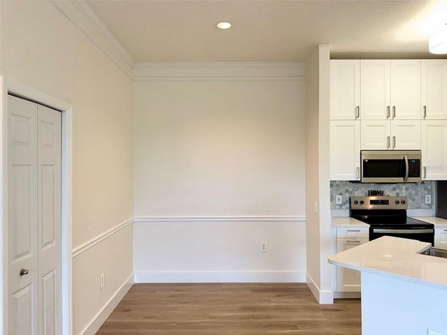 5152 NORTHRIDGE ROAD 302, Sarasota, FL 34238