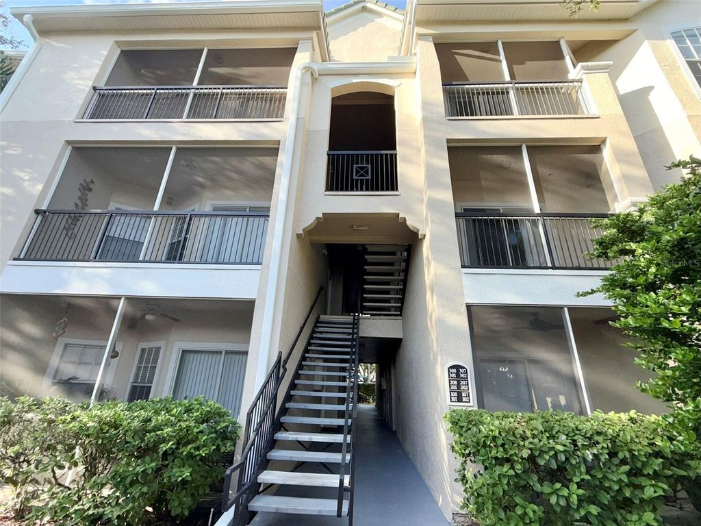 5152 NORTHRIDGE ROAD 302, Sarasota, FL 34238