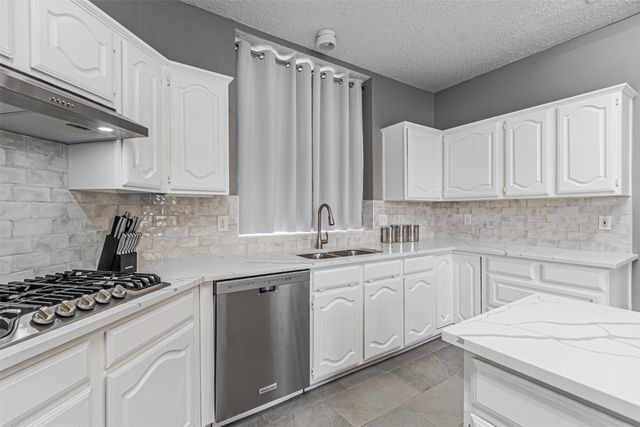 1018 Sumner Drive, Mesquite, TX 75149