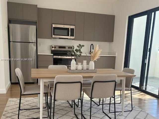 85 NE 55th St 4, Miami, FL 33137