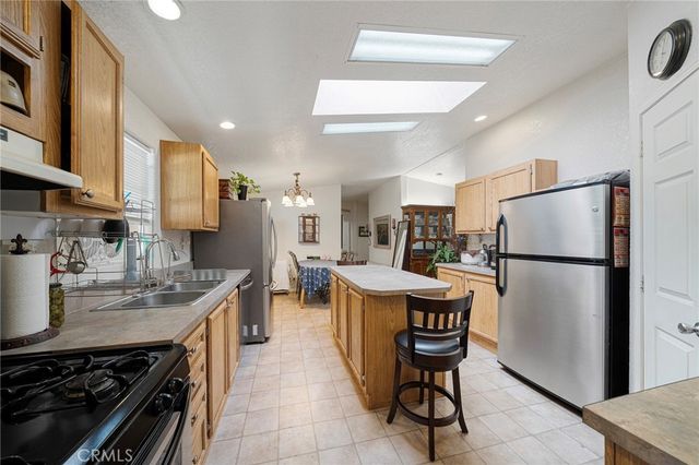 1401 W 9th 103, Pomona, CA 91766