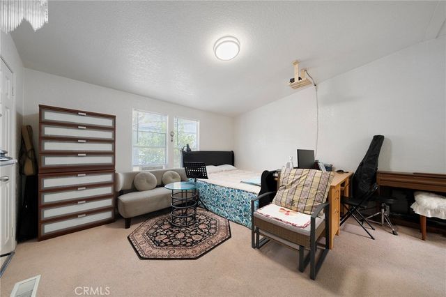 1401 W 9th 103, Pomona, CA 91766