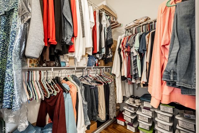 2230 Southlake Avenue E, Greenwood, IN 46143