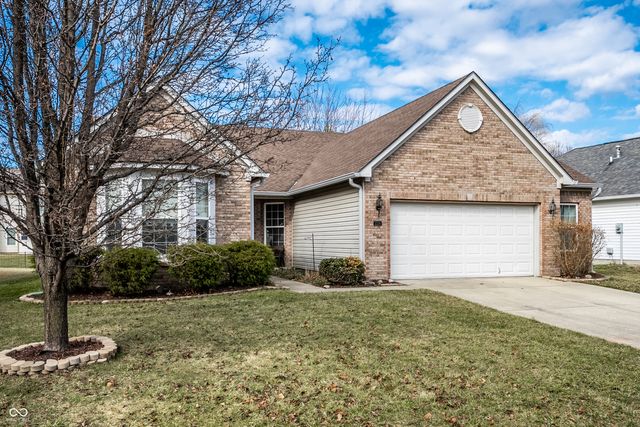 2230 Southlake Avenue E, Greenwood, IN 46143