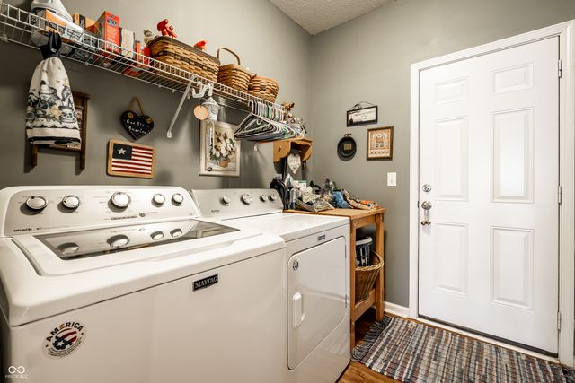 2230 Southlake Avenue E, Greenwood, IN 46143