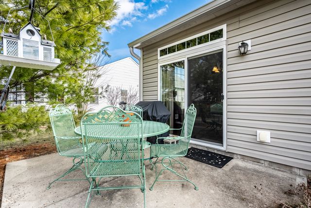 2230 Southlake Avenue E, Greenwood, IN 46143