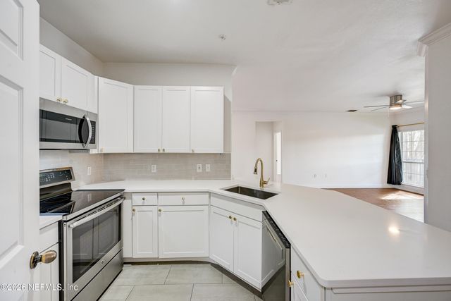 10961 BURNT MILL Road 824, Jacksonville, FL 32256