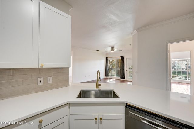 10961 BURNT MILL Road 824, Jacksonville, FL 32256