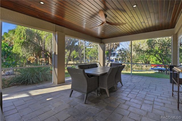 12123 W Bald Eagle Court, Crystal River, FL 34429