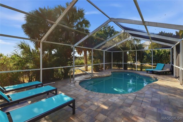 12123 W Bald Eagle Court, Crystal River, FL 34429