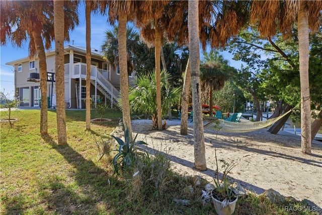 12123 W Bald Eagle Court, Crystal River, FL 34429