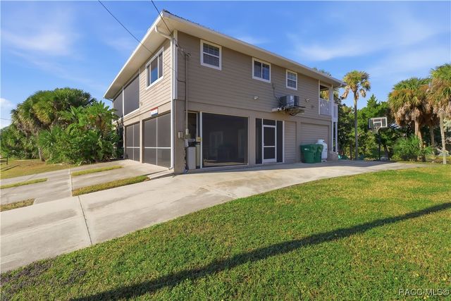 12123 W Bald Eagle Court, Crystal River, FL 34429