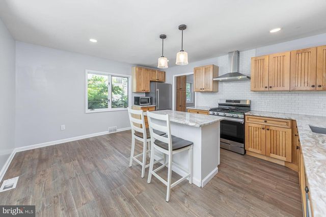 220 E WILLIAMS AVE, Barrington, NJ 08007