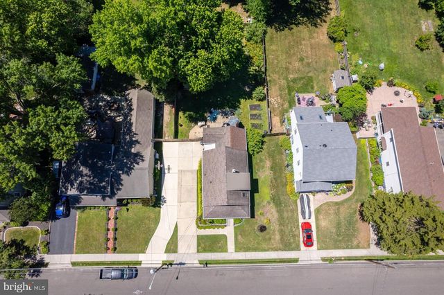 220 E WILLIAMS AVE, Barrington, NJ 08007