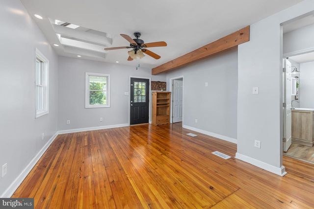 220 E WILLIAMS AVE, Barrington, NJ 08007