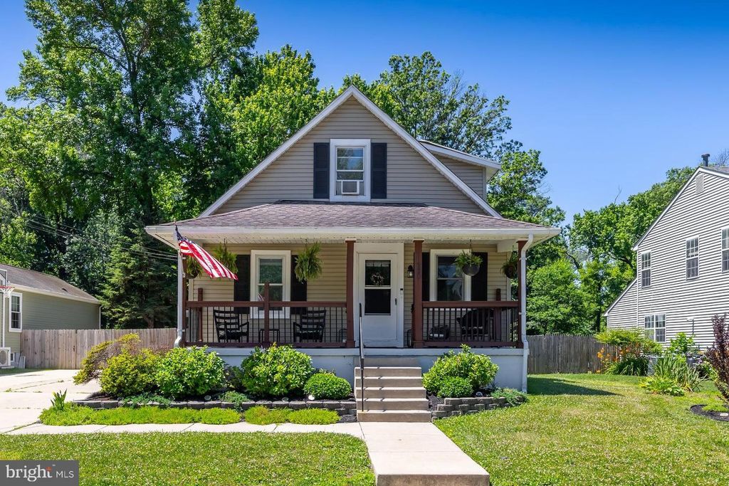 220 E WILLIAMS AVE, Barrington, NJ 08007