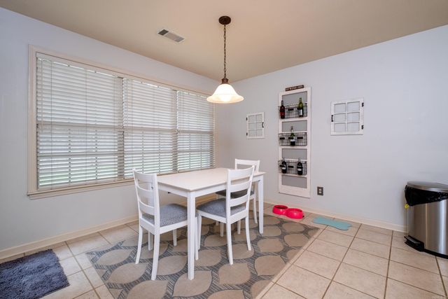 7328 W Ridge Circle, Sherwood, AR 72120