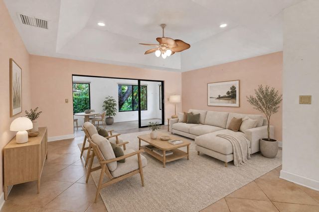 11453 SHADY OAKS Lane, North Palm Beach, FL 33408