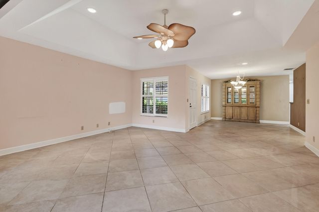 11453 SHADY OAKS Lane, North Palm Beach, FL 33408