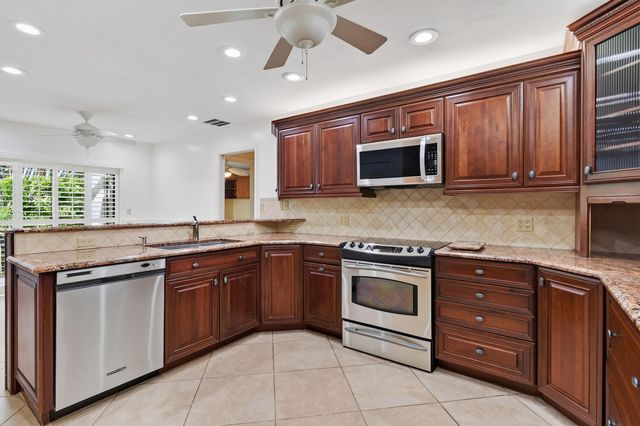 11453 SHADY OAKS Lane, North Palm Beach, FL 33408
