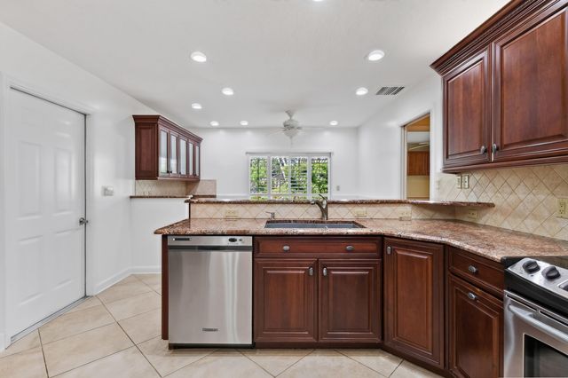 11453 SHADY OAKS Lane, North Palm Beach, FL 33408