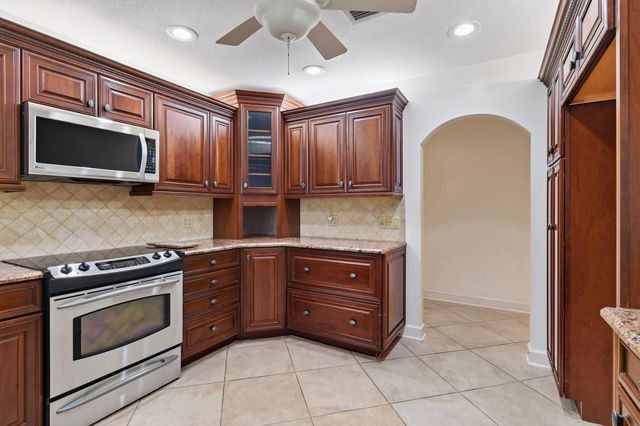 11453 SHADY OAKS Lane, North Palm Beach, FL 33408