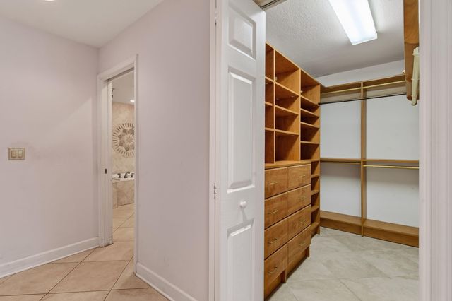 11453 SHADY OAKS Lane, North Palm Beach, FL 33408