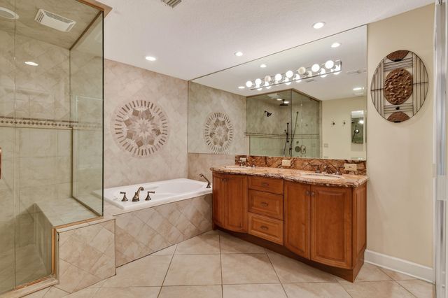 11453 SHADY OAKS Lane, North Palm Beach, FL 33408