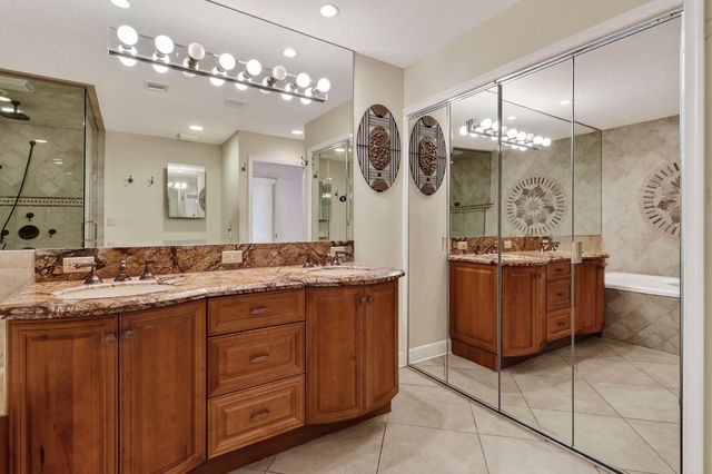 11453 SHADY OAKS Lane, North Palm Beach, FL 33408