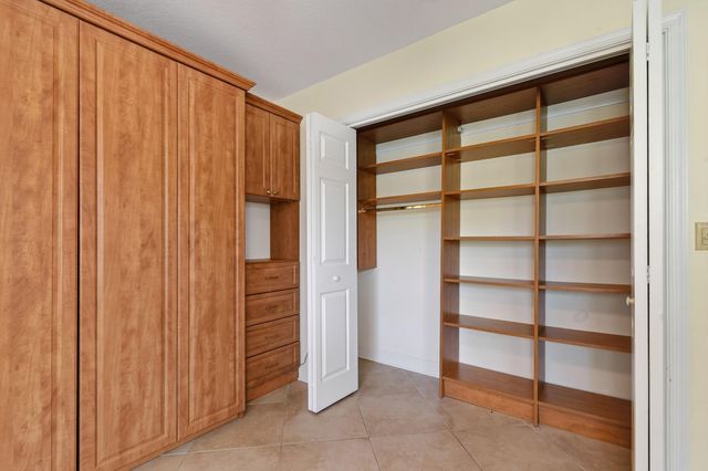 11453 SHADY OAKS Lane, North Palm Beach, FL 33408