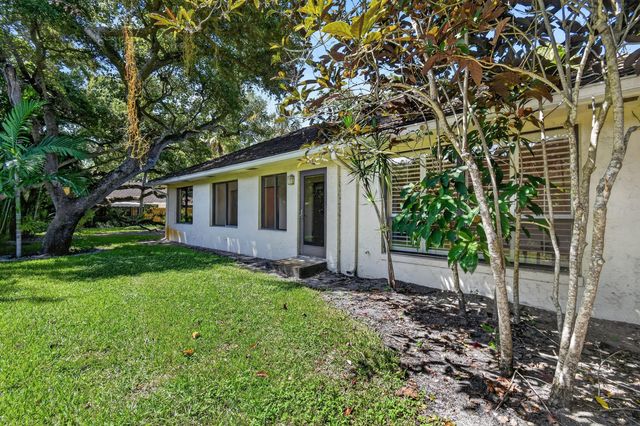 11453 SHADY OAKS Lane, North Palm Beach, FL 33408