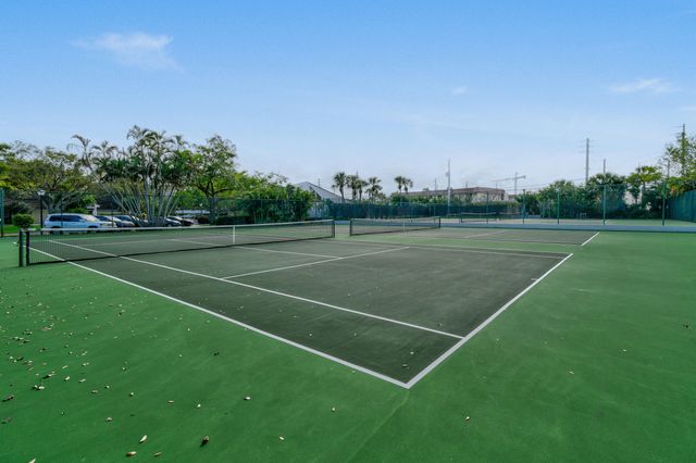 11453 SHADY OAKS Lane, North Palm Beach, FL 33408