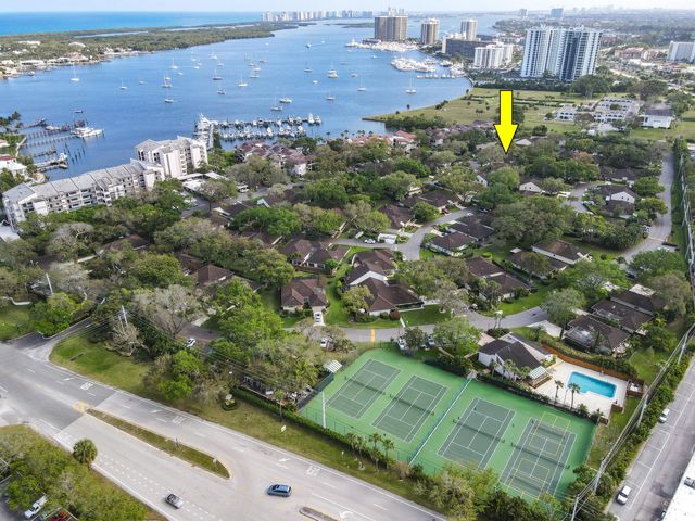 11453 SHADY OAKS Lane, North Palm Beach, FL 33408