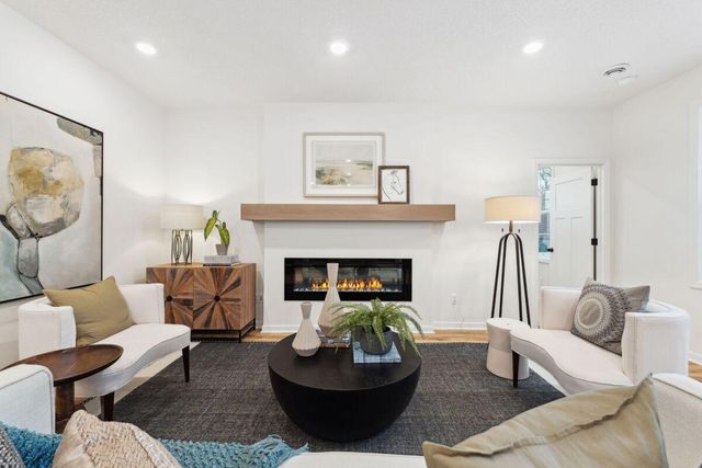 6321 158th Street N, Hugo, MN 55038