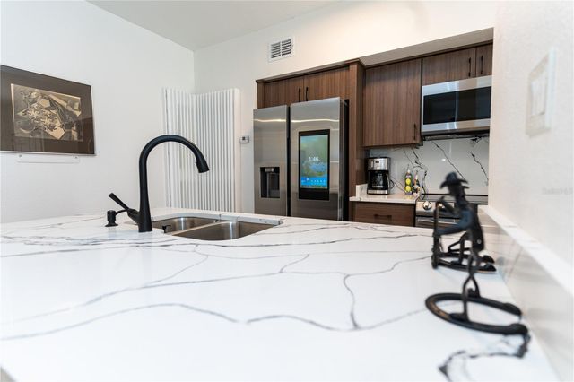 4704 CHEVY PLACE 180, Orlando, FL 32811