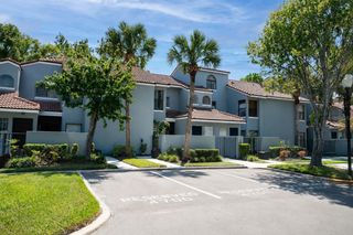 4704 CHEVY PLACE 180, Orlando, FL 32811