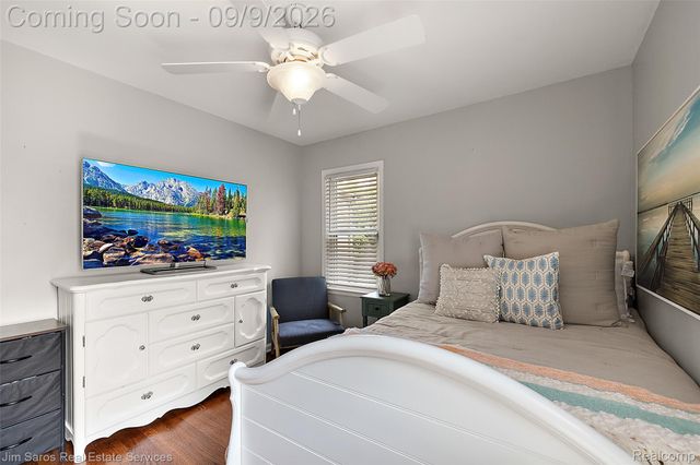 488 Bournemouth Road, Grosse Pointe Farms, MI 48236