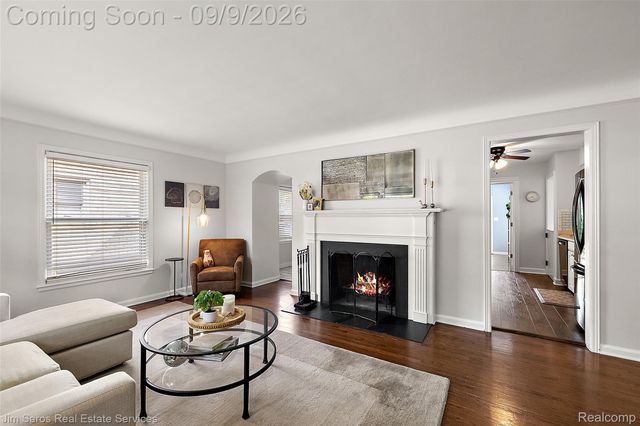 488 Bournemouth Road, Grosse Pointe Farms, MI 48236