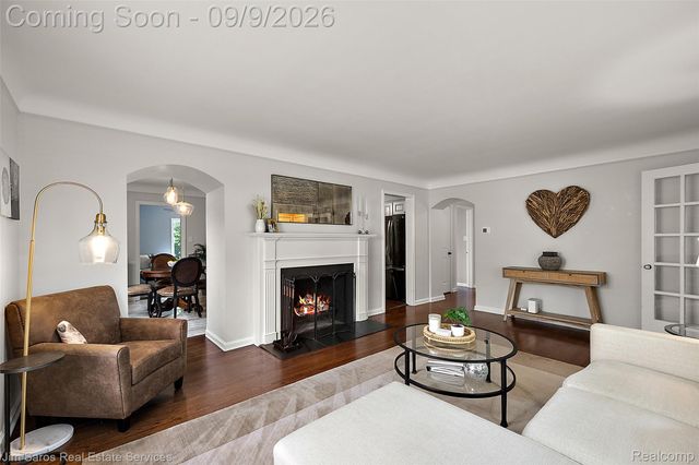 488 Bournemouth Road, Grosse Pointe Farms, MI 48236