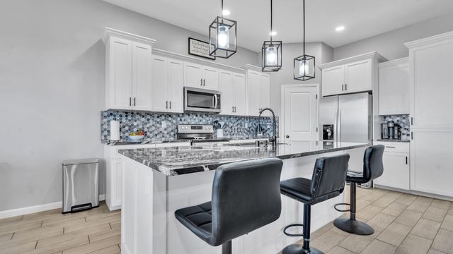 125 2nd Street NE, Rio Rancho, NM 87124