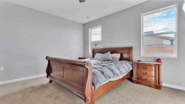 125 2nd Street NE, Rio Rancho, NM 87124