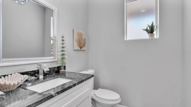 125 2nd Street NE, Rio Rancho, NM 87124