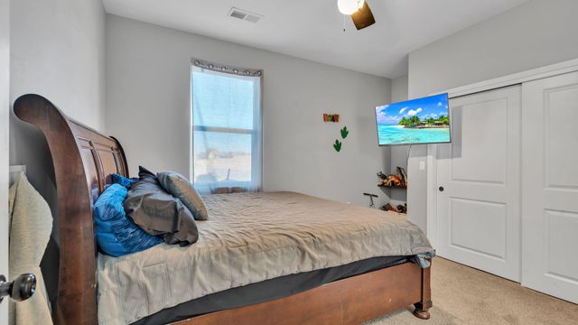 125 2nd Street NE, Rio Rancho, NM 87124