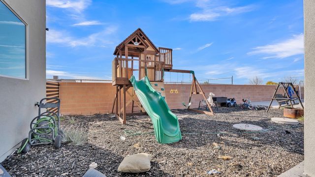 125 2nd Street NE, Rio Rancho, NM 87124