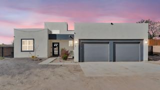 125 2nd Street NE, Rio Rancho, NM 87124