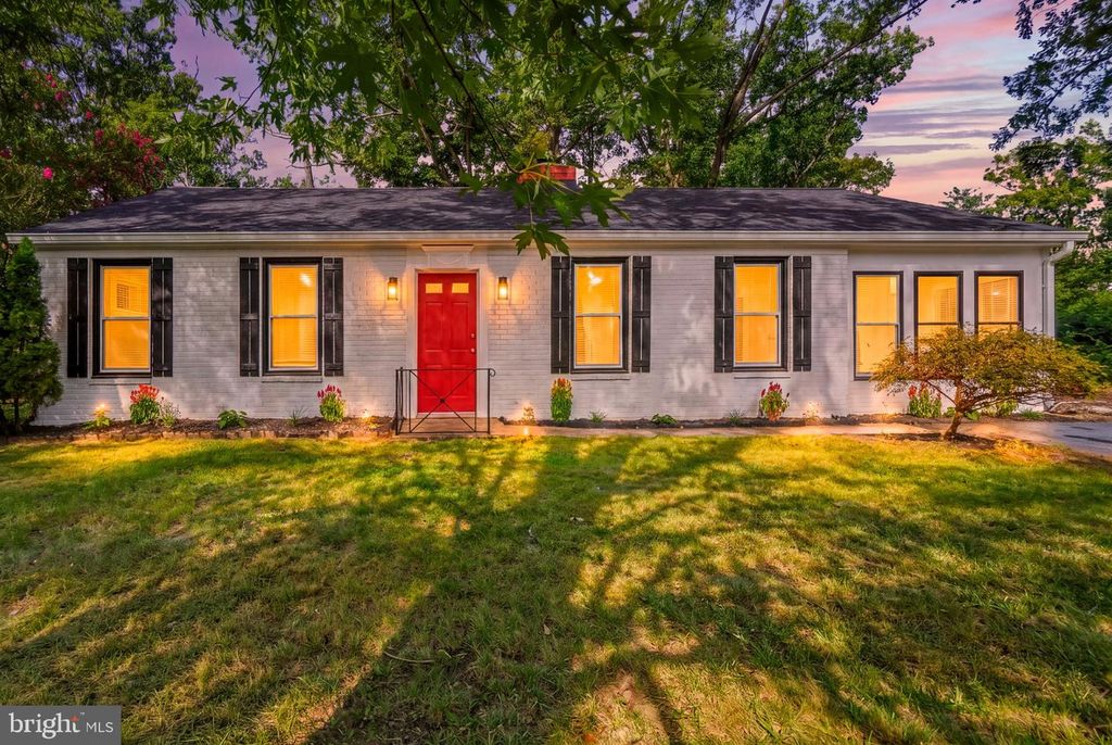 12807 JACKSON DR, Fort Washington, MD 20744